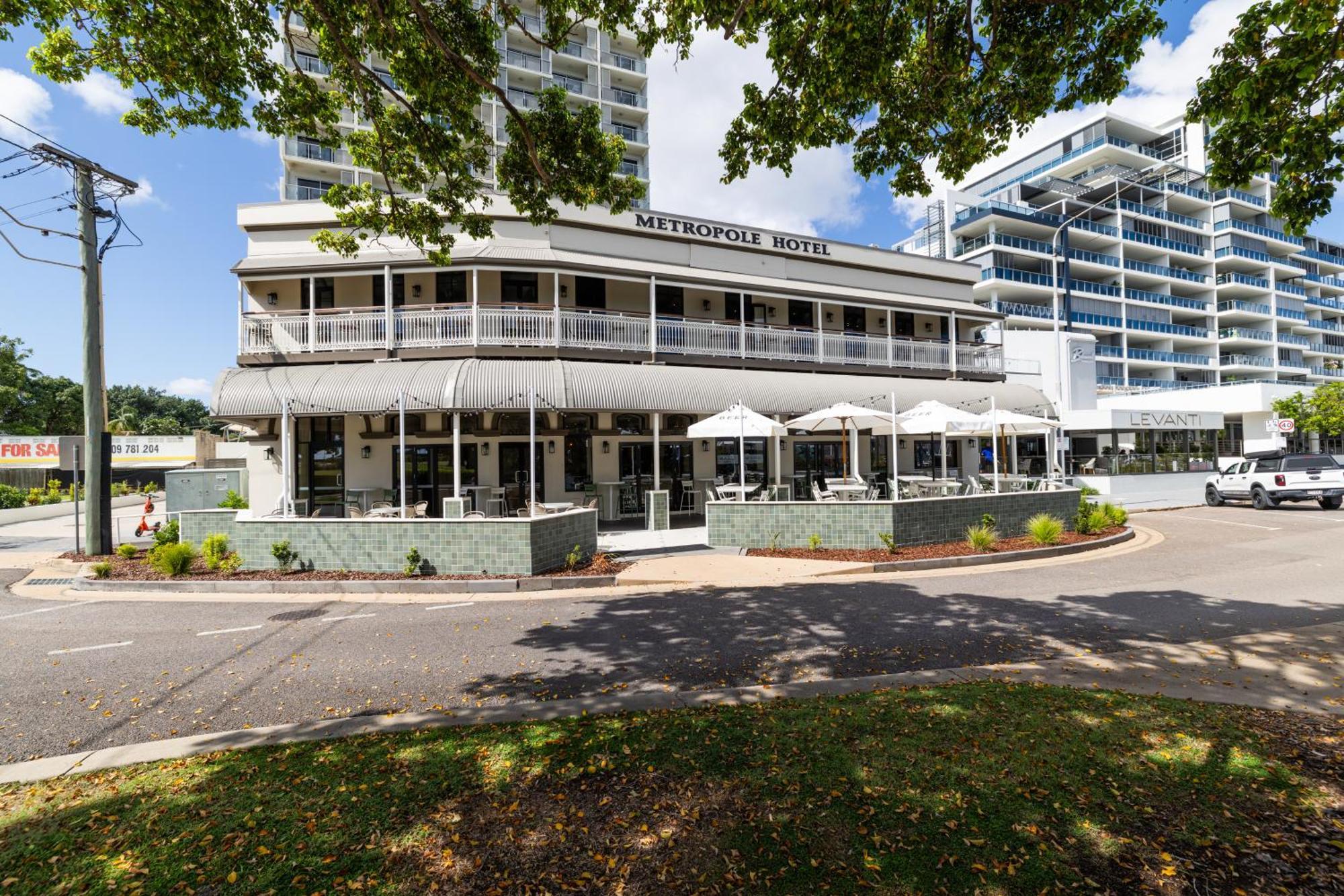 Oaks Townsville Metropole Hotel Экстерьер фото