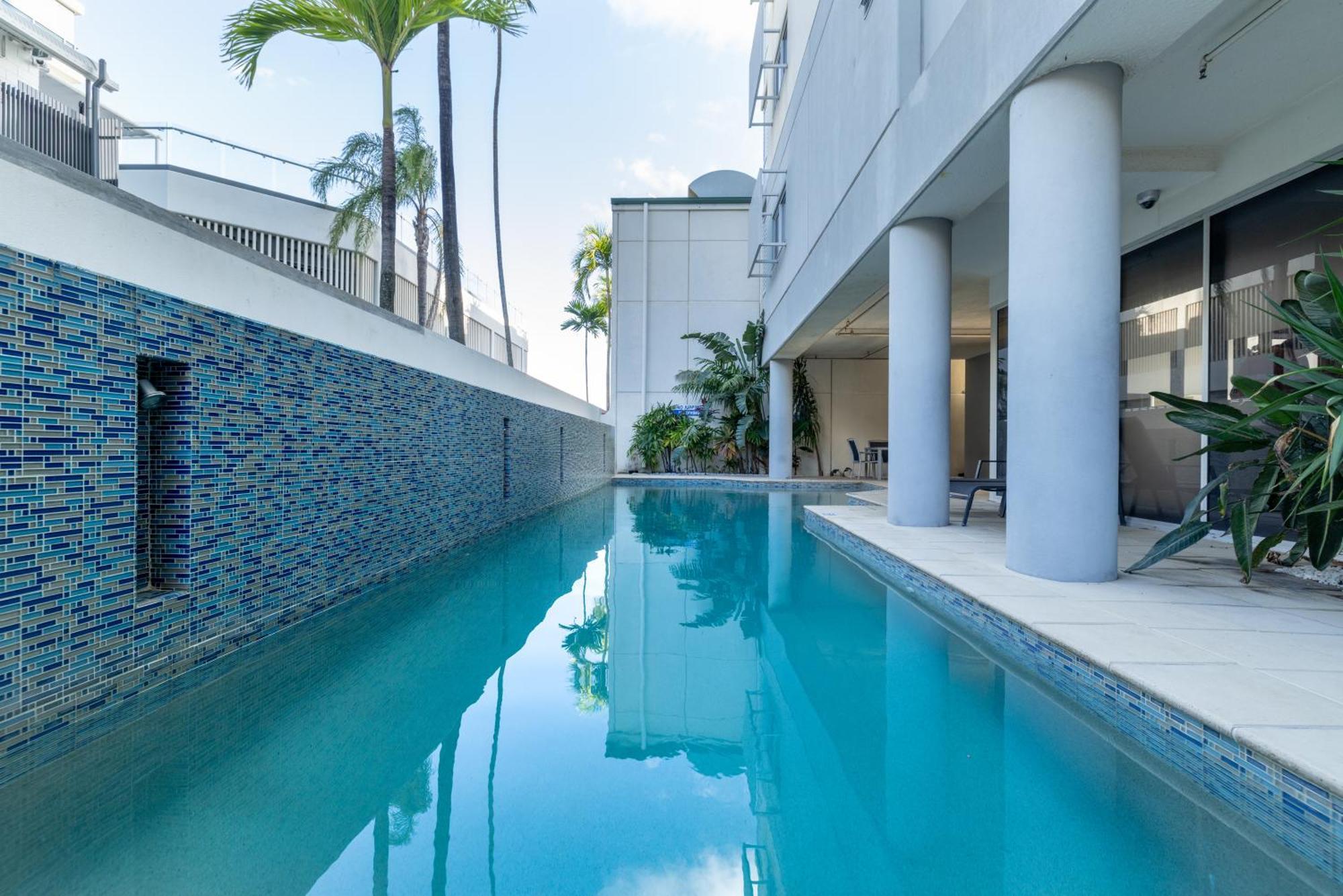 Oaks Townsville Metropole Hotel Экстерьер фото