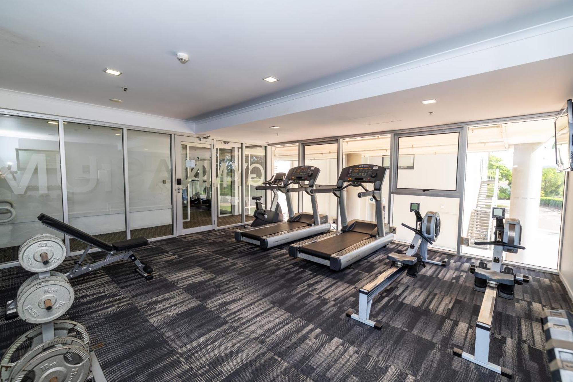 Oaks Townsville Metropole Hotel Экстерьер фото