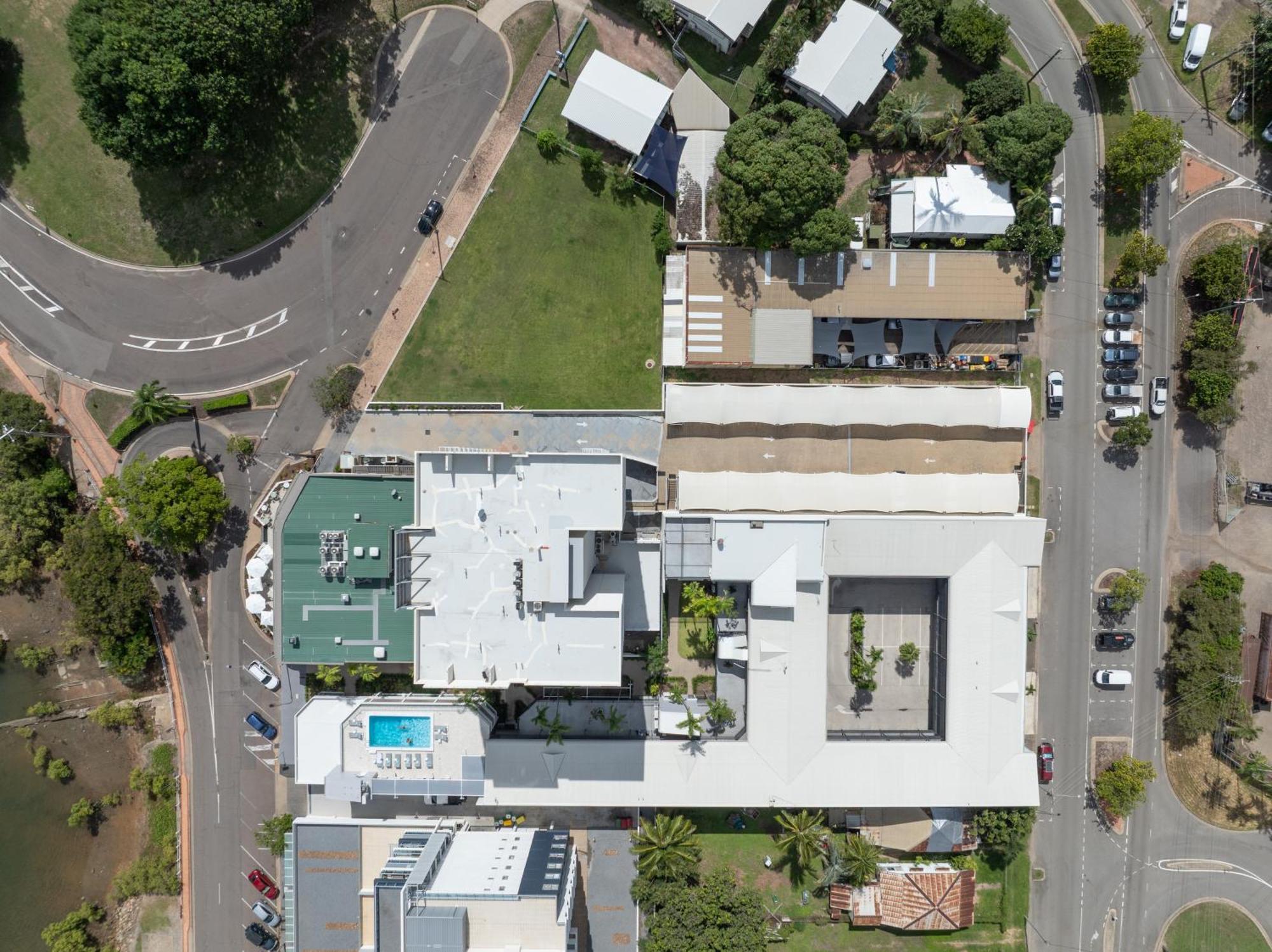 Oaks Townsville Metropole Hotel Экстерьер фото