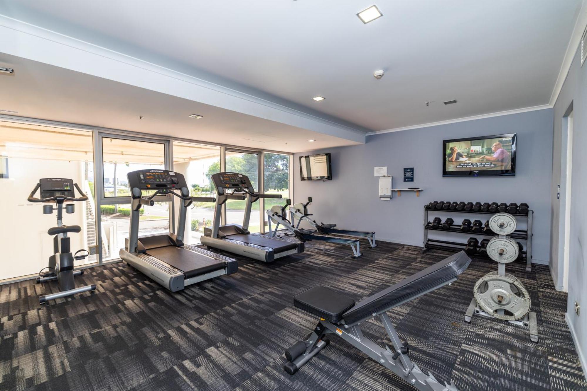 Oaks Townsville Metropole Hotel Экстерьер фото