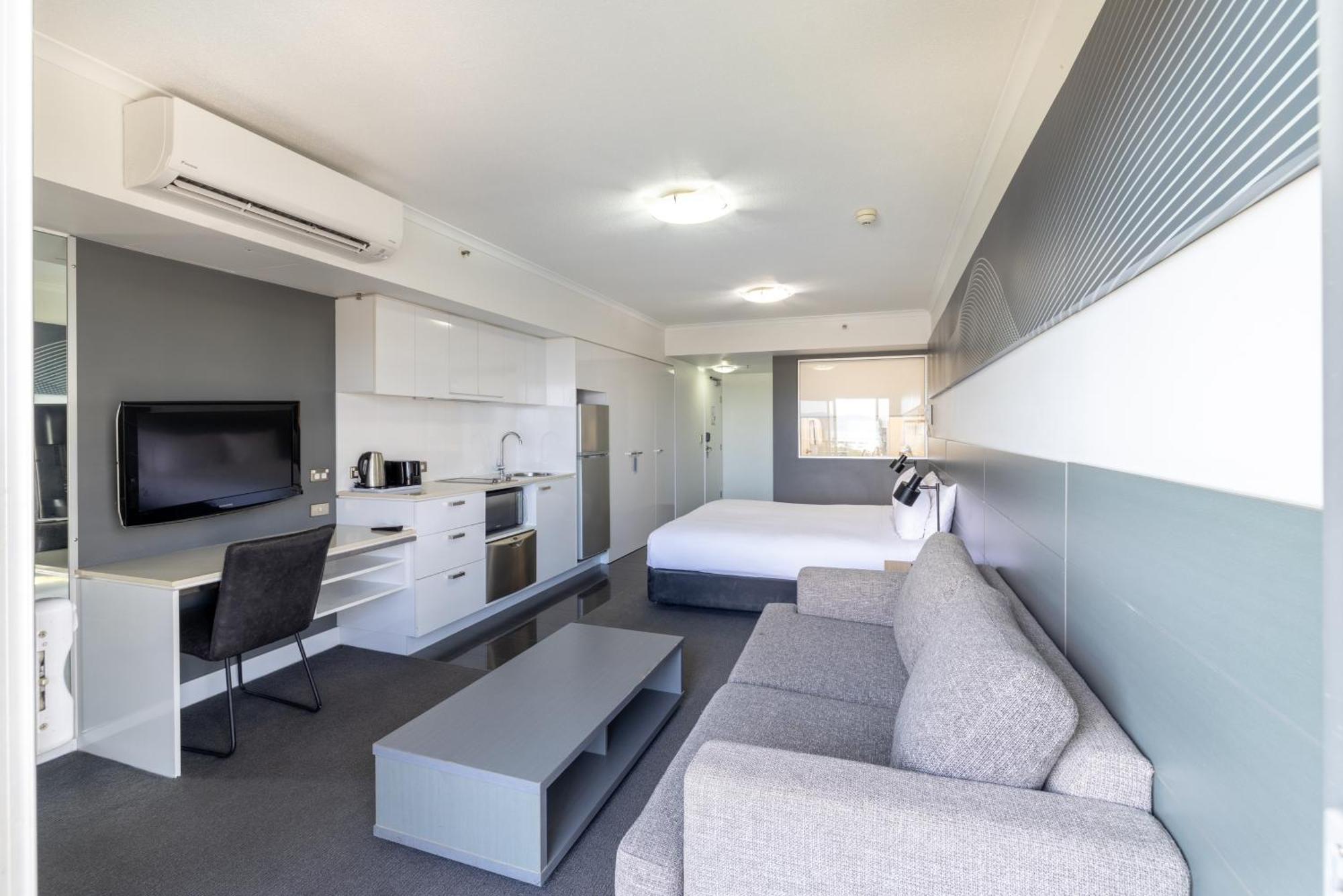 Oaks Townsville Metropole Hotel Экстерьер фото